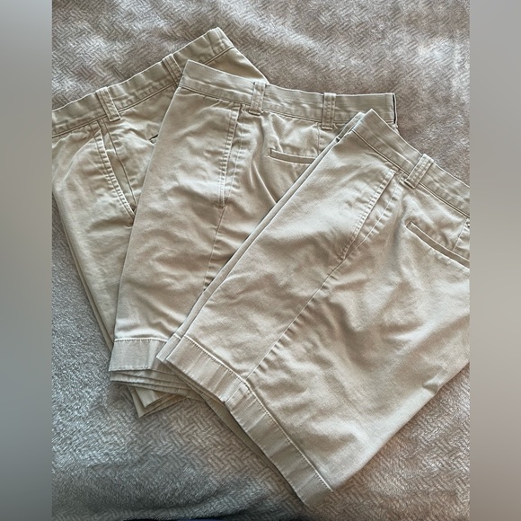 JCrew Gramercy Khaki Shorts Size 32 - Picture 1 of 2